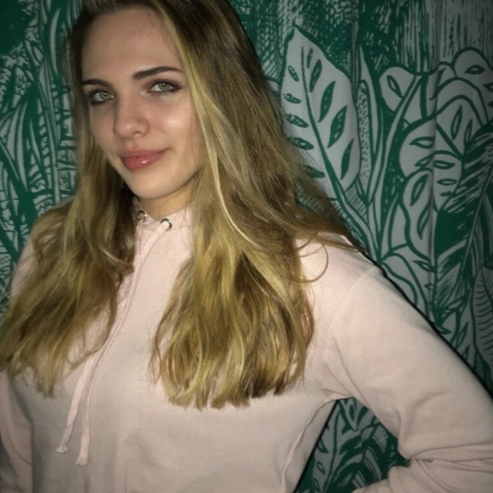 Meet your Posher, Ivy